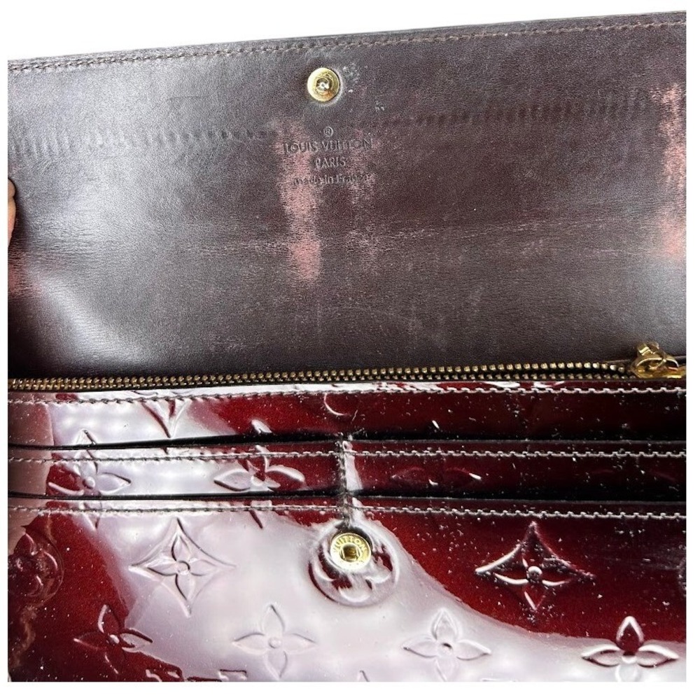 Louis Vuitton Oxblood Patent Monogram Vernis Sarah Wallet Amarante 2007 French - Picture 5 of 11